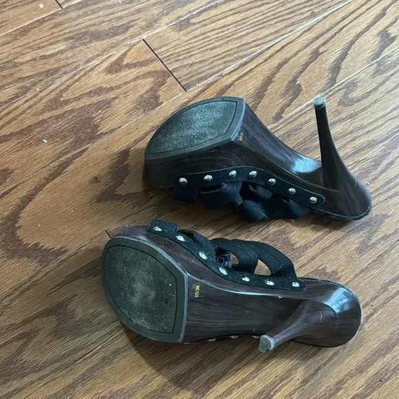 Jessica Simpson platform heels - Picture 5 of 5